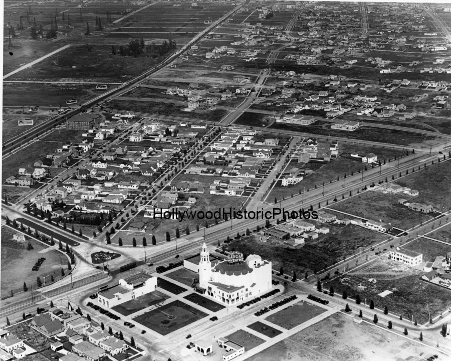 Carthay Circle Theatre 1926 San Vicente, Crescent Heights Blvd., Wilshire Blvd. & Fairfax Ave..jpg